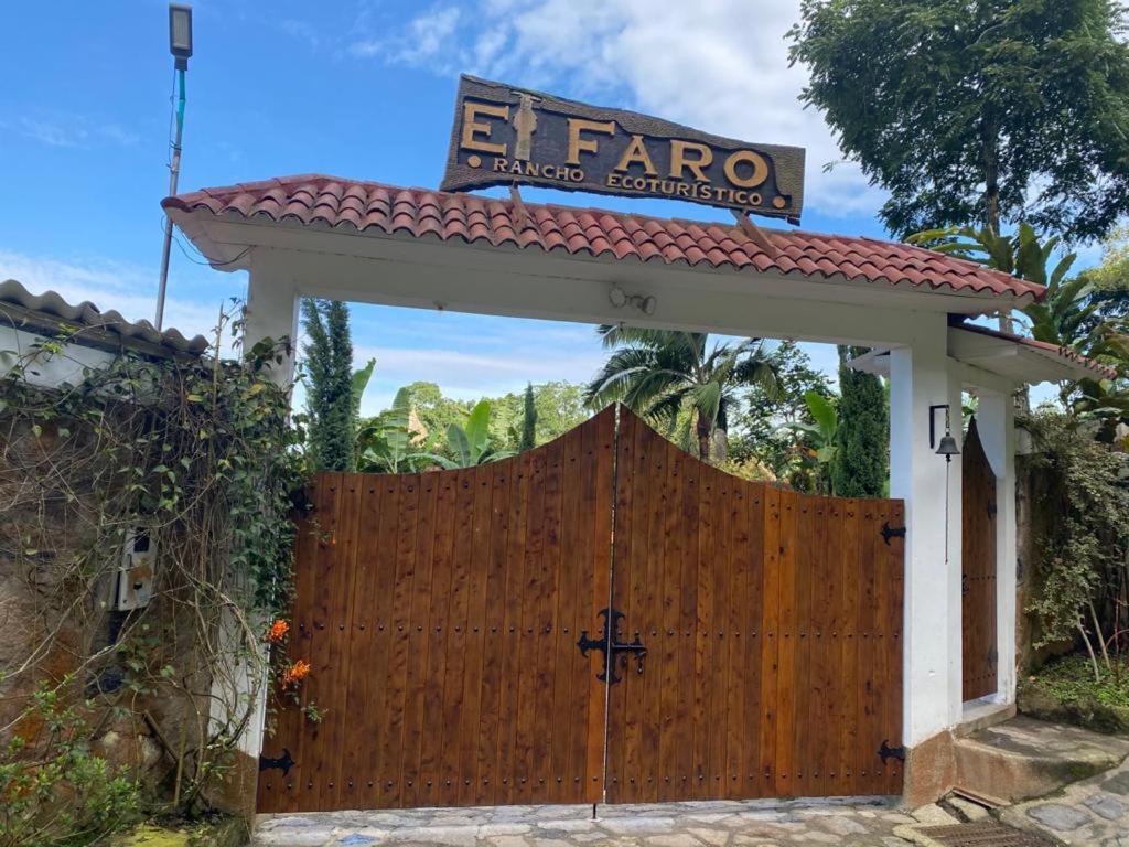 Отель Rancho Ecoturistico El Faro Ла-Меса Экстерьер фото