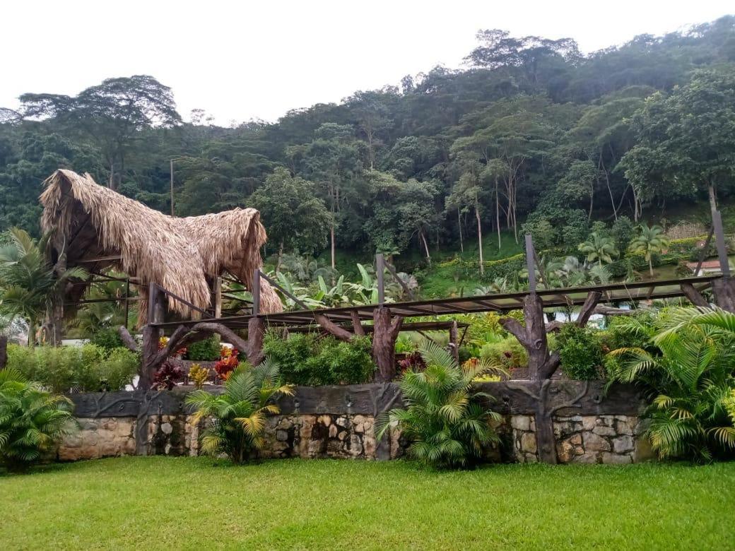 Отель Rancho Ecoturistico El Faro Ла-Меса Экстерьер фото